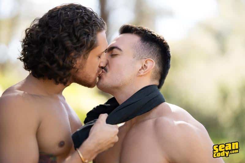 David-Handful-Guido-Sean-Cody-6-image-gay-porn
