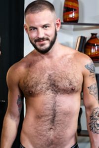 Sean Harding ExtraBigDicks MyGayPornStarList 001 gay porn pictures gallery 200x300 - Casey Xander