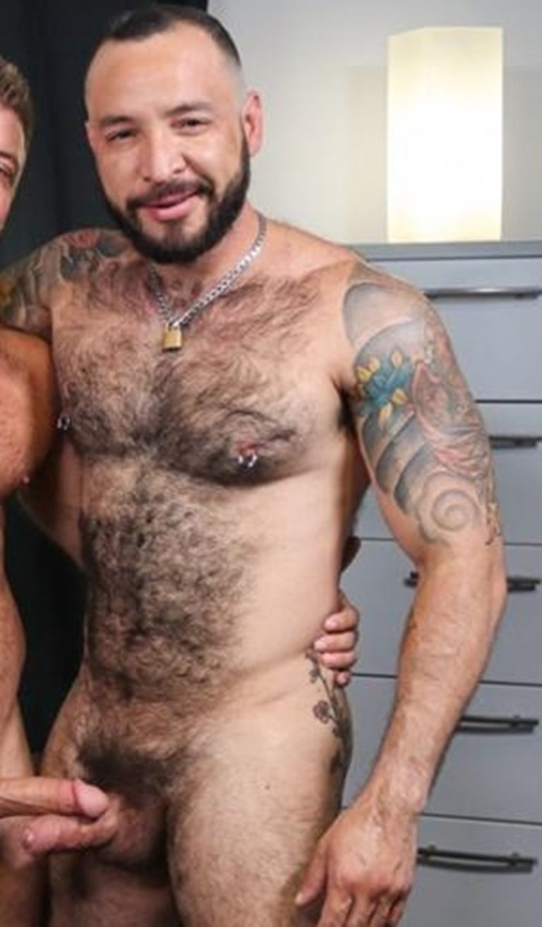 Julian Torres Men Over 30 mygaypornstarlist 001 gay porn pics 768x1313 - Julian Torres